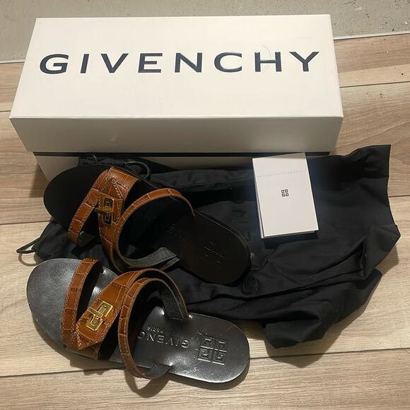 Givenchy Eden Turnlock Croc Embossed Sandals Sz7.5 - Picture 1 of 8